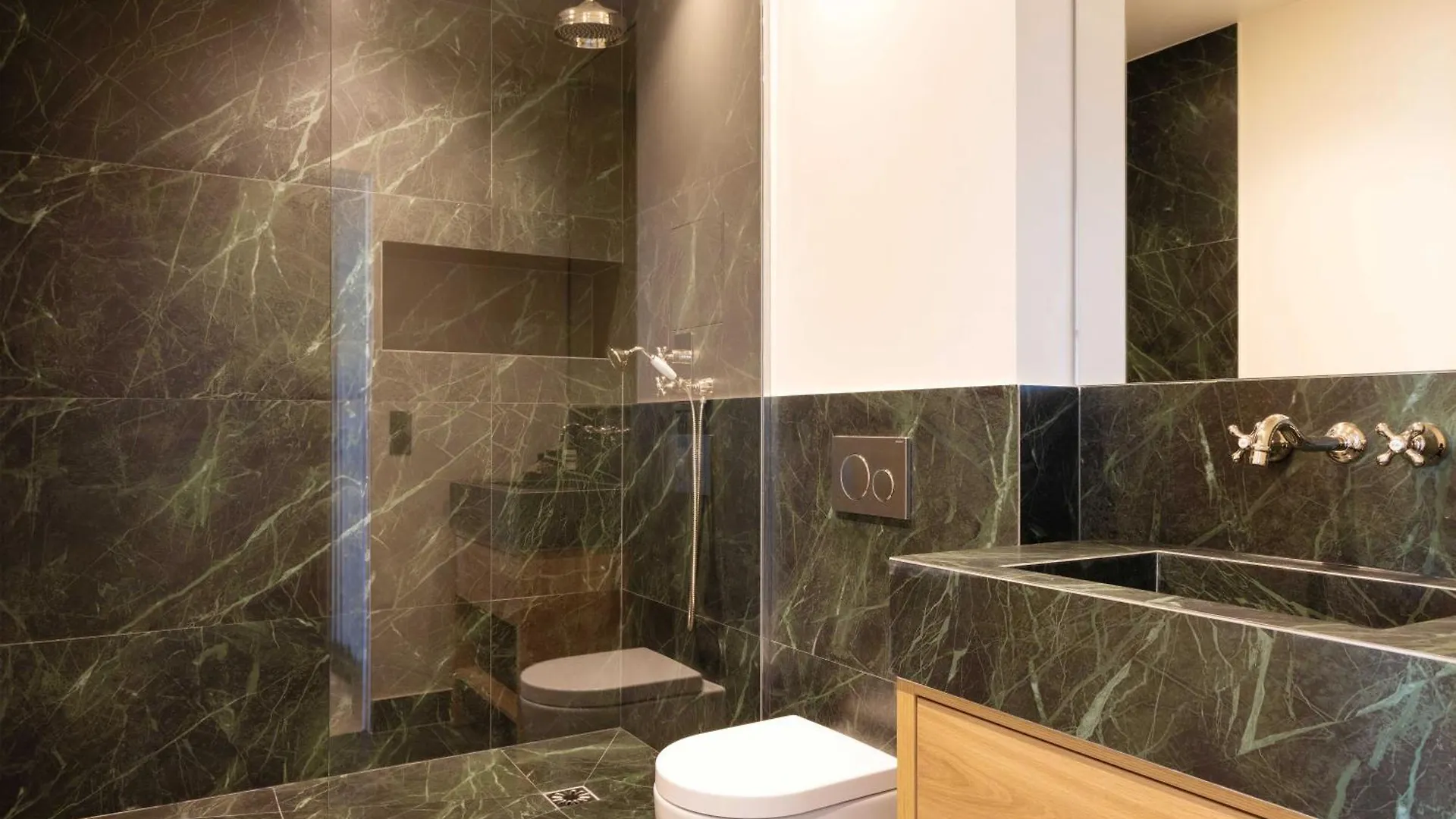 Appartamento Spacious & Modern Property - Eiffel Tower Parigi Francia